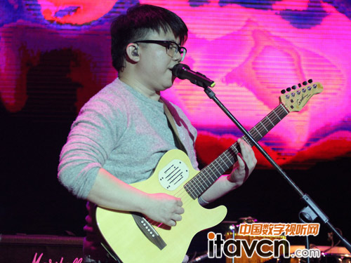 表演嘉賓進行精彩才藝展示