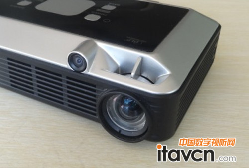 美高光電光學(xué)觸控便攜投影MG500X+上市