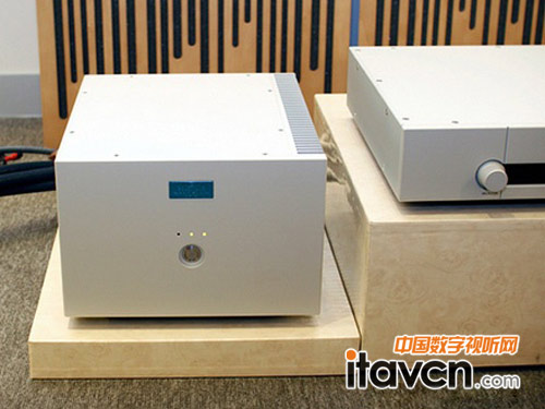 近乎無失真 高文多聲道后級Telos 154