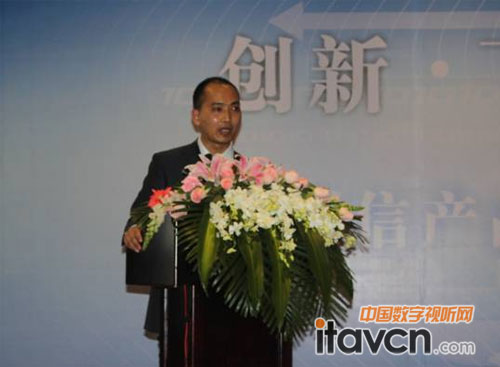 飛利信副總經(jīng)理王章敏講話