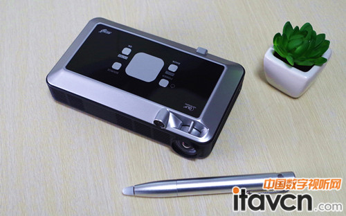 ����T5�̄�ͶӰ�C