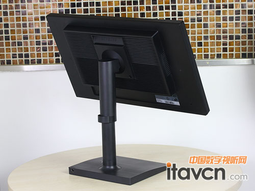 三星23吋液晶S23C650D背面