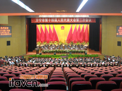 先歌打造萬寧市多功能活動中心樣板工程