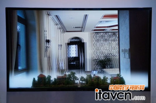 海信展出50寸透明3D屏幕電視