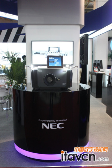 NEC NC900C數字電影機亮相