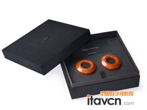 這款DS2012整體采用了桃花心木打造