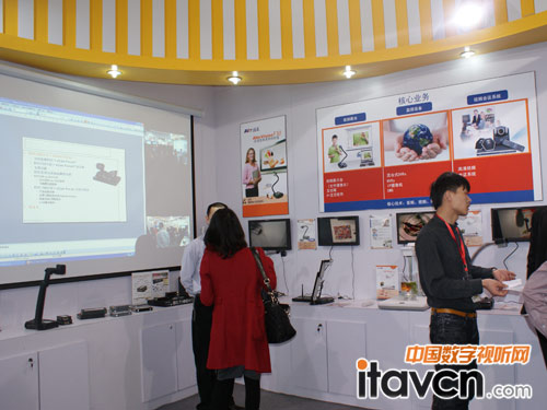 康姆訊展臺(tái)內(nèi)部展示