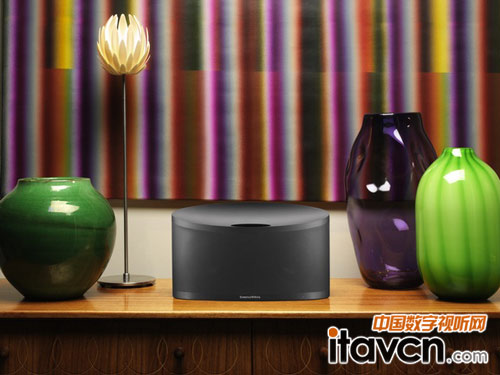 安裝和使用簡易的AirPlay技術(shù)可以使您從iPhone或iPad無線串流音樂到任何新款的底座