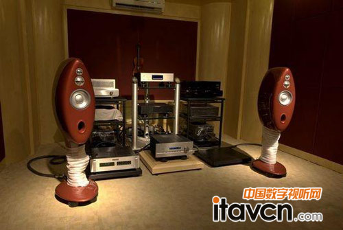 追求另類別致 VIVID音箱釋放清澈音質