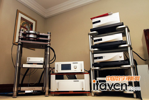 維瓦爾第DAC采用了dCS最新的突破科技,新一代的dCS Ring DAC.結(jié)合特佳的線