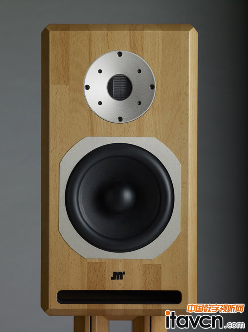 ǰϰ弰ɂȰ_28mm֮ľlͺϳ