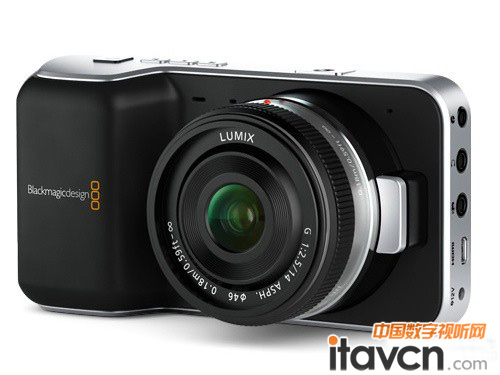 該機(jī)采用M4/3卡口