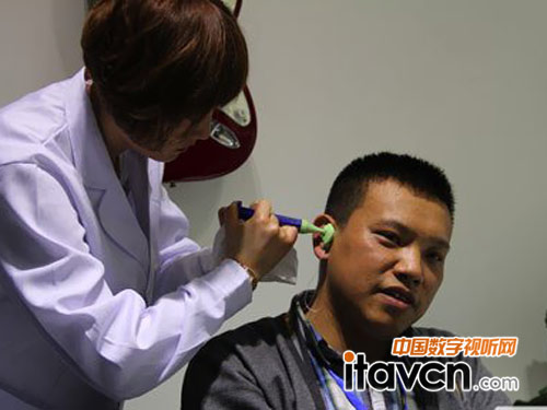 用戶實際體驗UE耳機定制