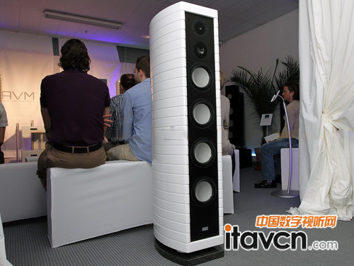 Gauder AKUSTIK展出全新RC9揚聲器系統