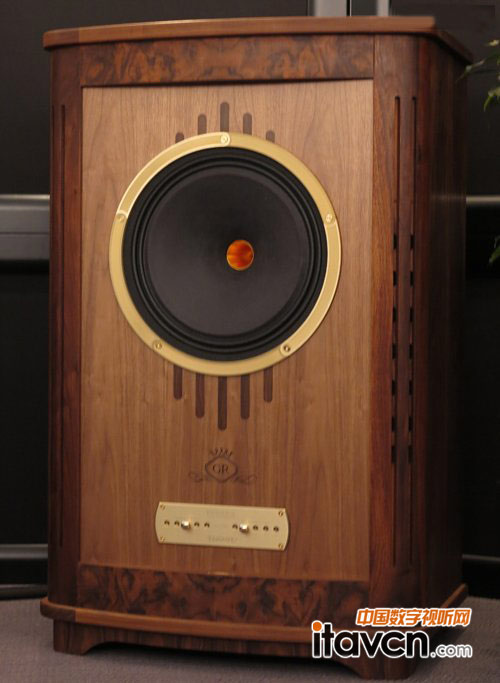 采用15英寸喇叭的坎伯雷GR音響