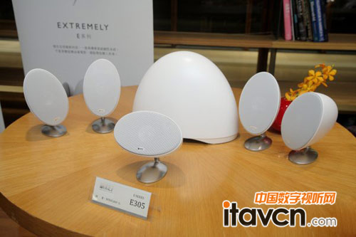 E305是為了取代KHT系列而推出,它除了繼承了獨特的蛋形結構外,并運用了許多源自Blade的技術