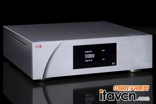 A1采用雙單聲道的設(shè)計(jì),全平衡放大技術(shù)