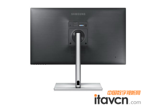 屏幕可90度旋轉(zhuǎn)三星擎天顯示器陪你暢玩《俠盜獵車》