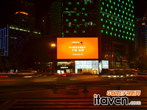 2160×1120超高分辨率的“極清”屏