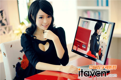 簡約時尚風!三星晶致顯示器show出精致新生活