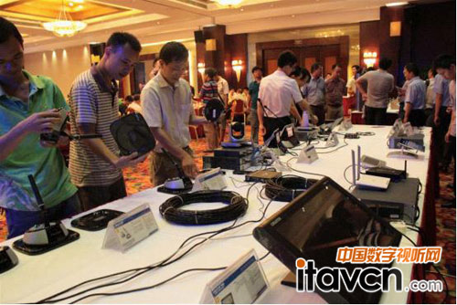 各地客商、系統集成商現場觀摩CREATOR快捷最新研發產品