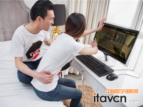 華麗來襲 三星悅白陪你同看《小時代》