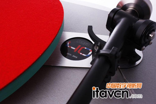 Rega四十周年紀念版RP40黑膠唱盤