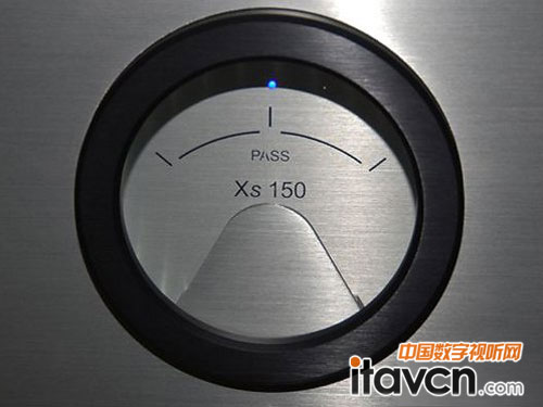 上層有圓形表頭的是放大線路