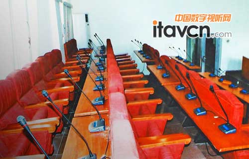 阿庫雷聯邦科技大學會議室