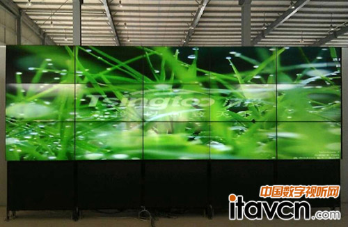 貴州某縣安監局采用清投3X5液晶拼接