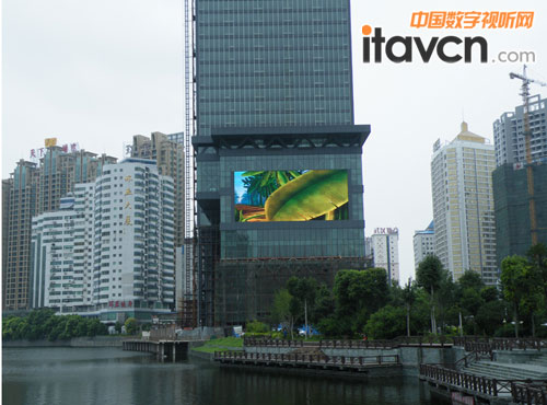 華中第一高清屏——武漢民生大廈LED顯示屏項(xiàng)目