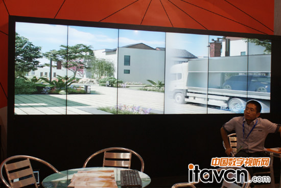 山金松佳亮相2013第四屆中國國際指揮調(diào)度技術(shù)與設(shè)備展覽會