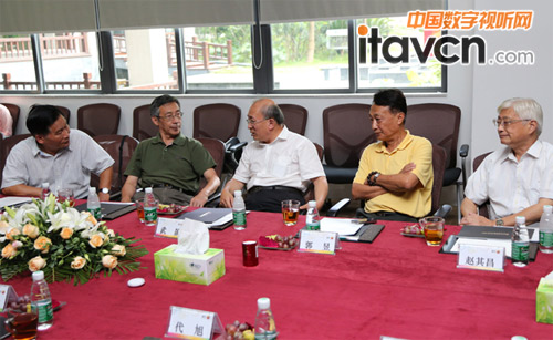 電聲專家親臨勵(lì)豐