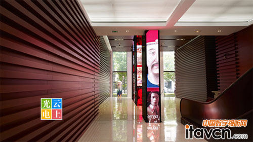 PH4高清LED屏妝點(diǎn)路易威登(LV)法國總部大堂