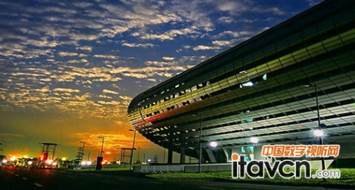 酷樂視S2超級LED微型投影登陸廣交會