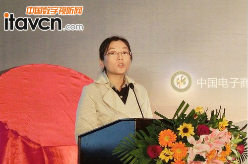 國家廣播電視產品質量監督檢驗中心整機性能實驗室主任吳蔚華女士