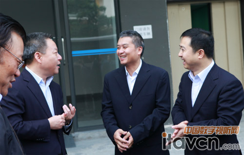 上海副市長沈曉明一行蒞臨信頤公司參觀調研