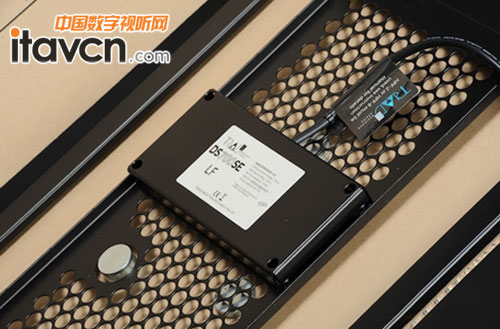 Triad入墻式隱形揚聲器DS700se