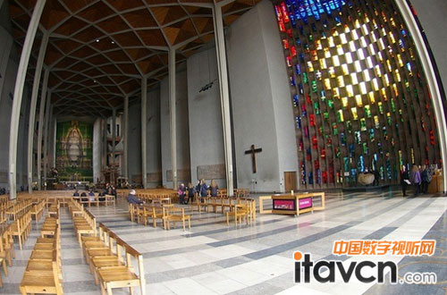 考文垂教堂音響升級 核心設備BSS系統