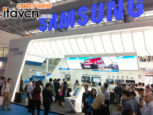 三星民用安防新品亮相安博會吸引了眾多觀展人群