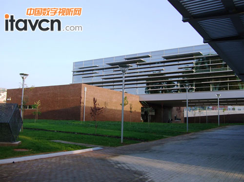 KORYDALLOS 市政大廳