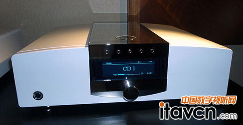 傳承經(jīng)典 MBL推出新款前級放大器C11