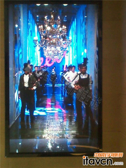 福建科維led櫥窗屏閃耀廣交會舊址海珠廣場