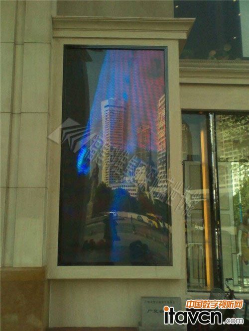 福建科維led櫥窗屏閃耀廣交會舊址海珠廣場