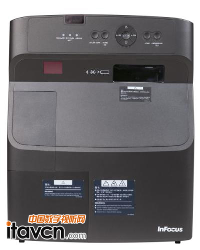 IN241UST 小距離大畫面