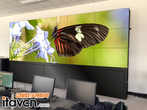 豐信達超窄邊液晶拼接進駐包鋼新體系監控中心