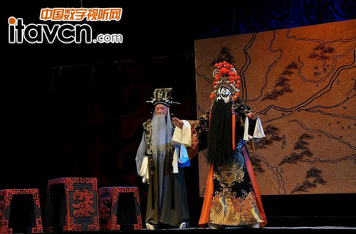 彩熠舞臺燈護航京劇《項羽》完美上演