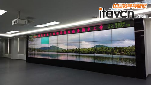 液晶拼接屏安裝現(xiàn)場(chǎng)