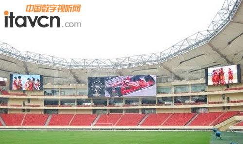 環(huán)繞上海虹口足球場的五朵金花——LED全彩屏