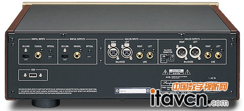 金嗓子數碼音頻均衡器DG-58背部接口